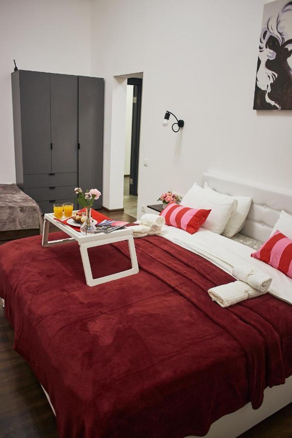 Rv Old City Apartment Velyka Vasylkivska 28,Self Check-In 24Х7 كييف المظهر الخارجي الصورة