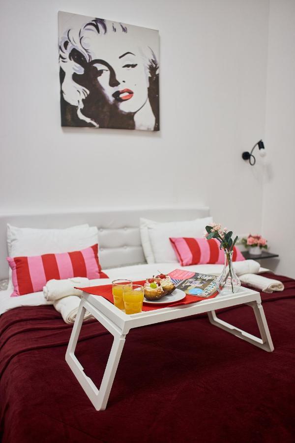 Rv Old City Apartment Velyka Vasylkivska 28,Self Check-In 24Х7 كييف المظهر الخارجي الصورة