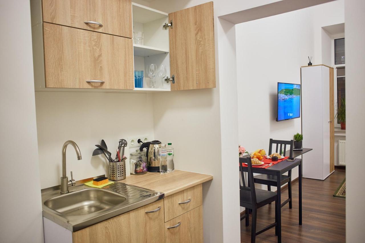 Rv Old City Apartment Velyka Vasylkivska 28,Self Check-In 24Х7 كييف المظهر الخارجي الصورة